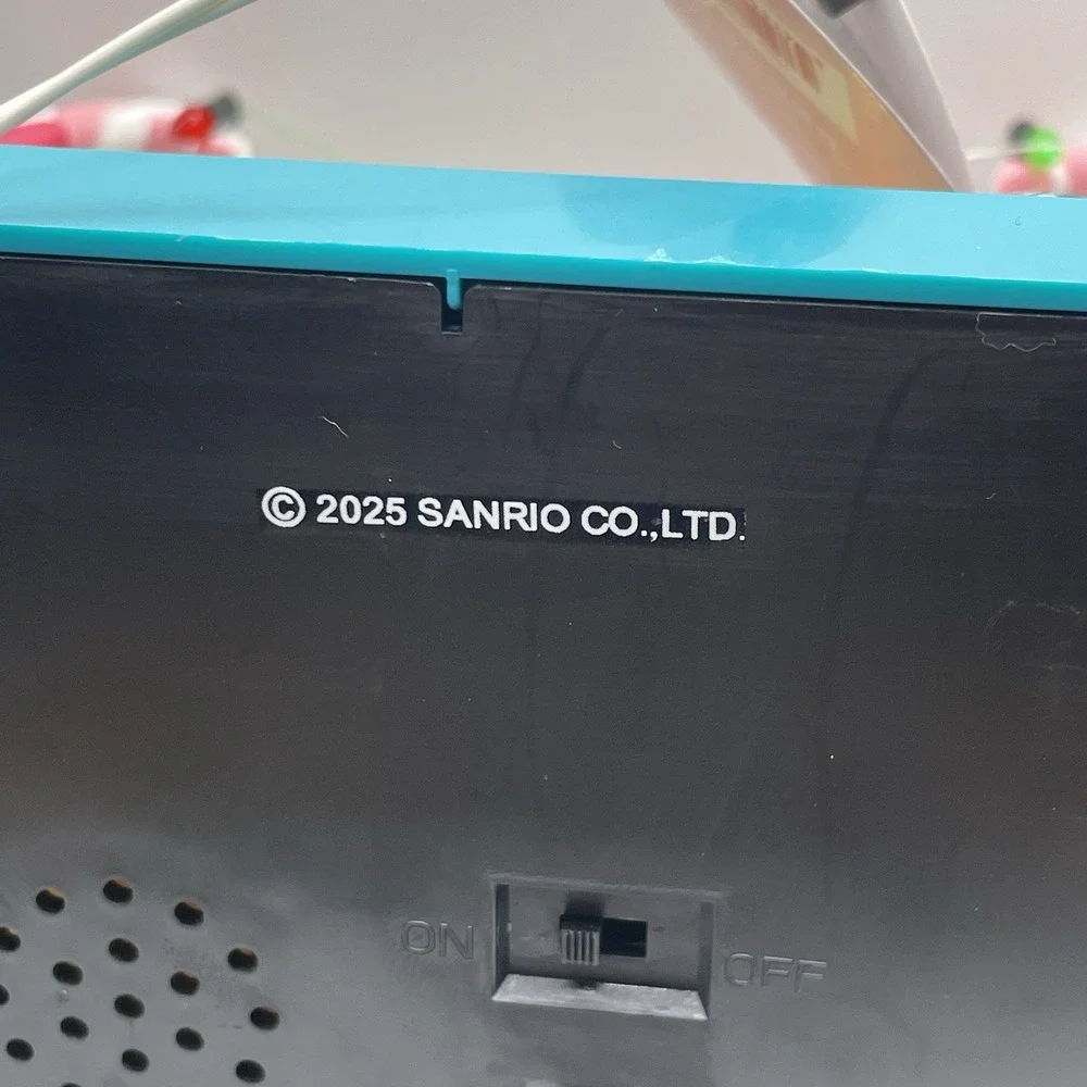 Hello Kitty Kuromi Pompompurin Light Up Christmas Candy Cane Village Sanrio NEW